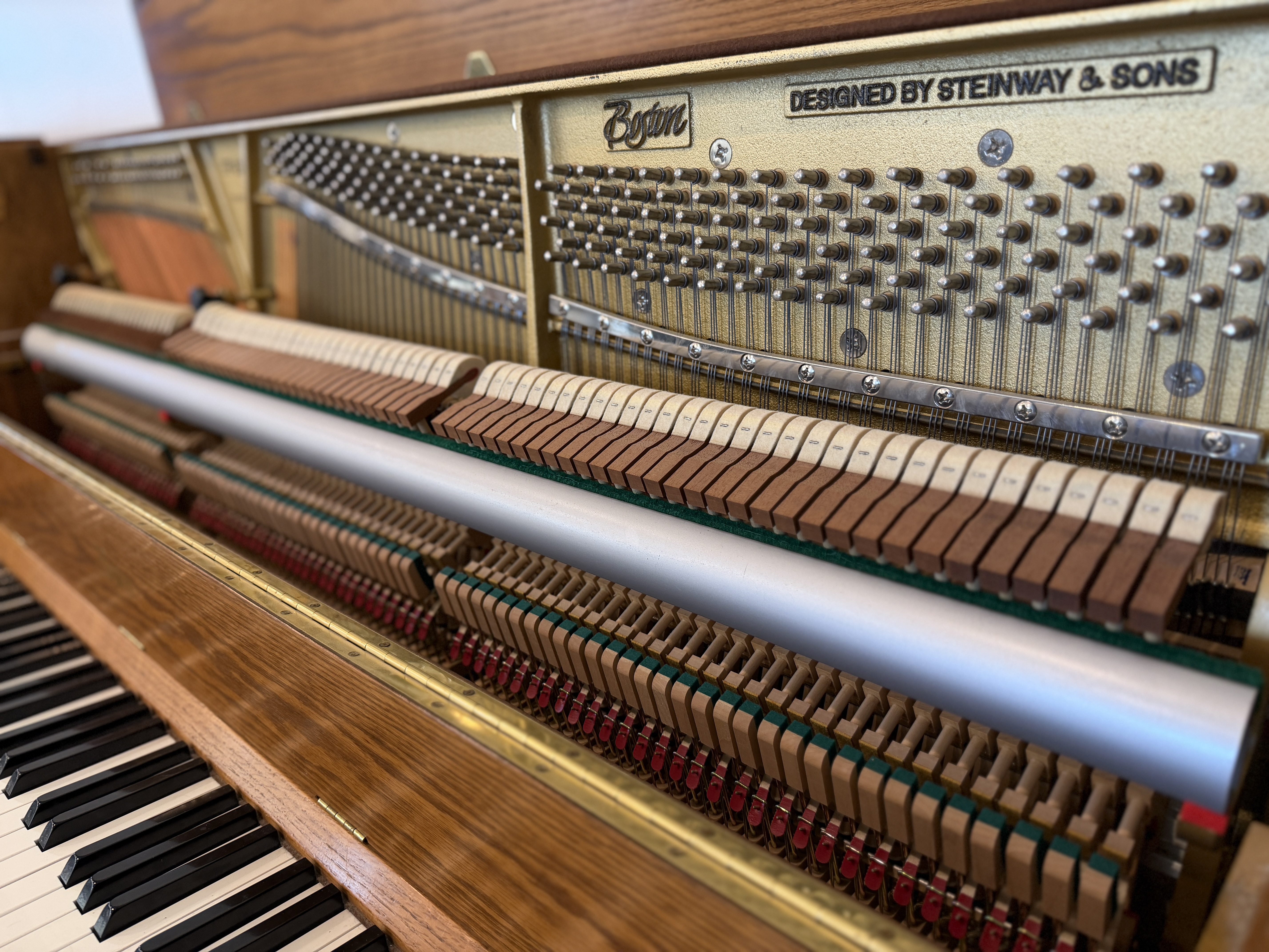 Boston UP-118 Upright Piano in Oak – Gallery image – Roberts Pianos Houston