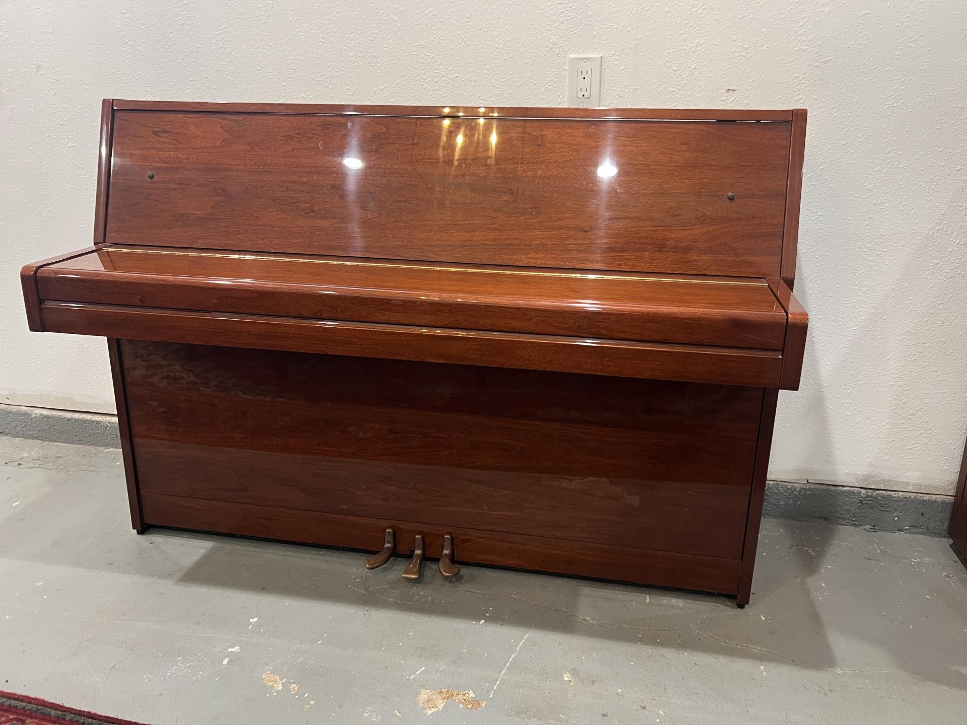 Yamaha M5J Upright Piano in Mahogany – Gallery image – Roberts Pianos Houston