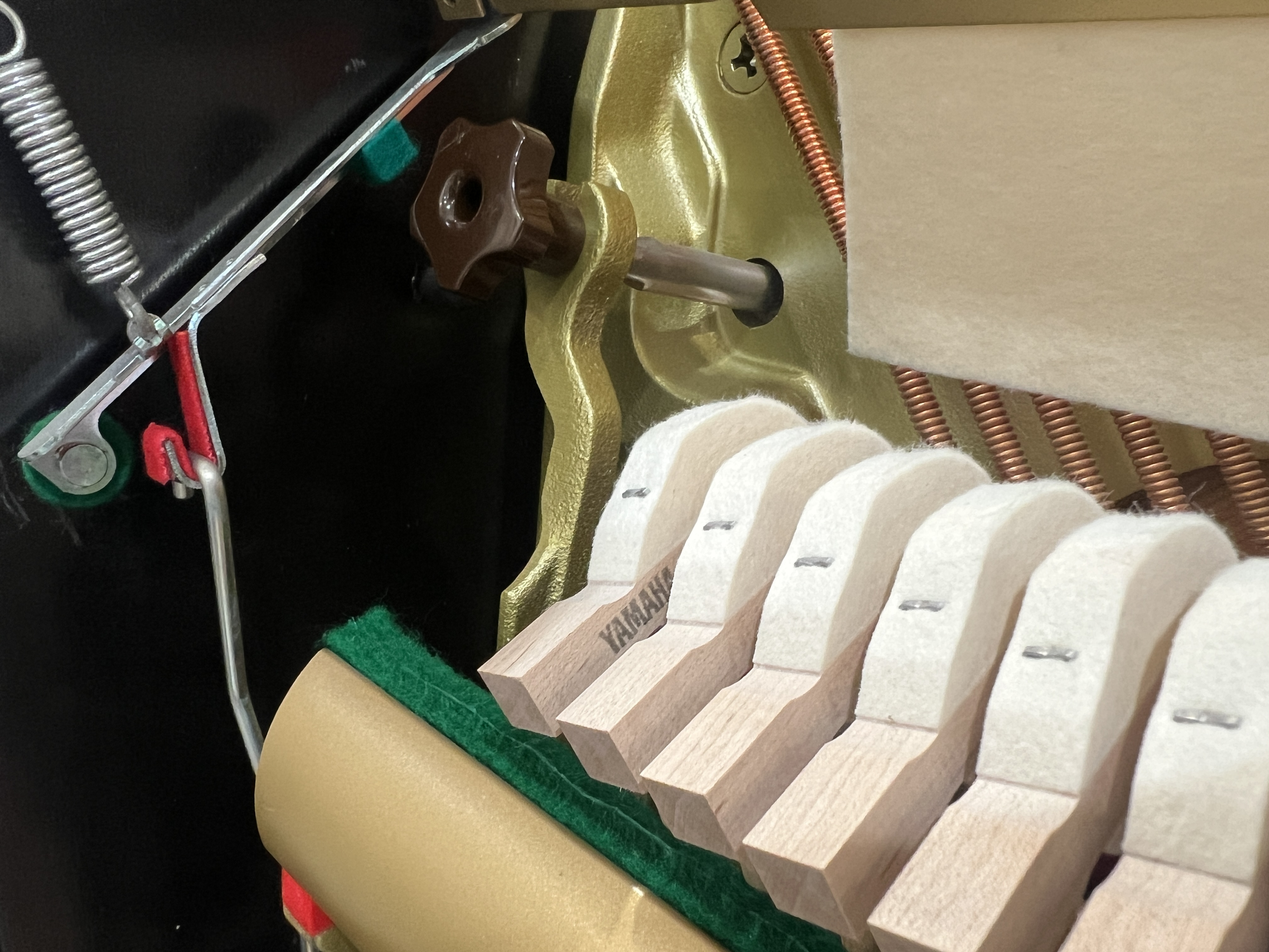 Yamaha T121 Upright Piano in Black Polyester – Gallery image – Roberts Pianos Houston