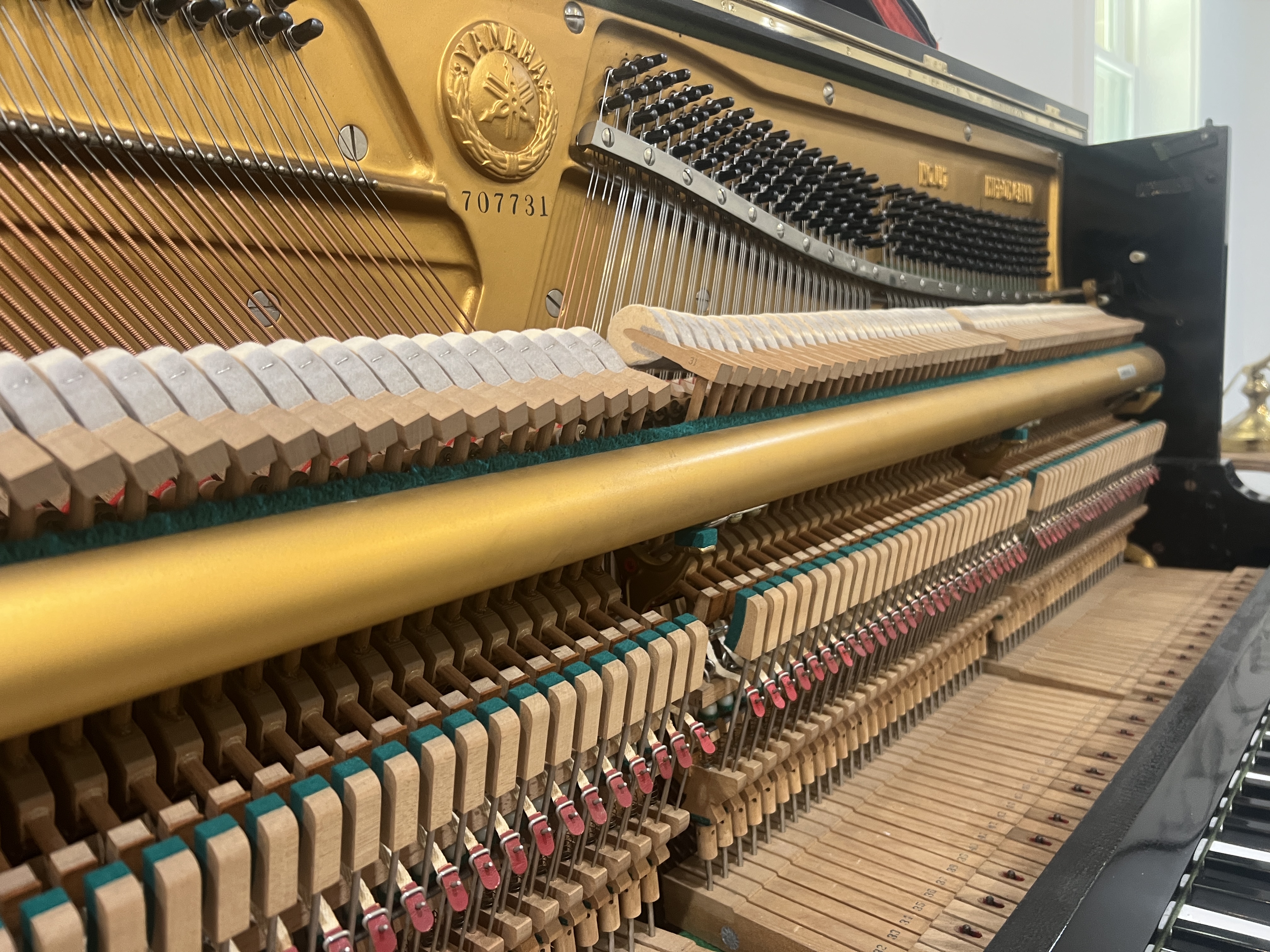 Yamaha U1 Upright Piano in Black Polyester – Gallery image – Roberts Pianos Houston