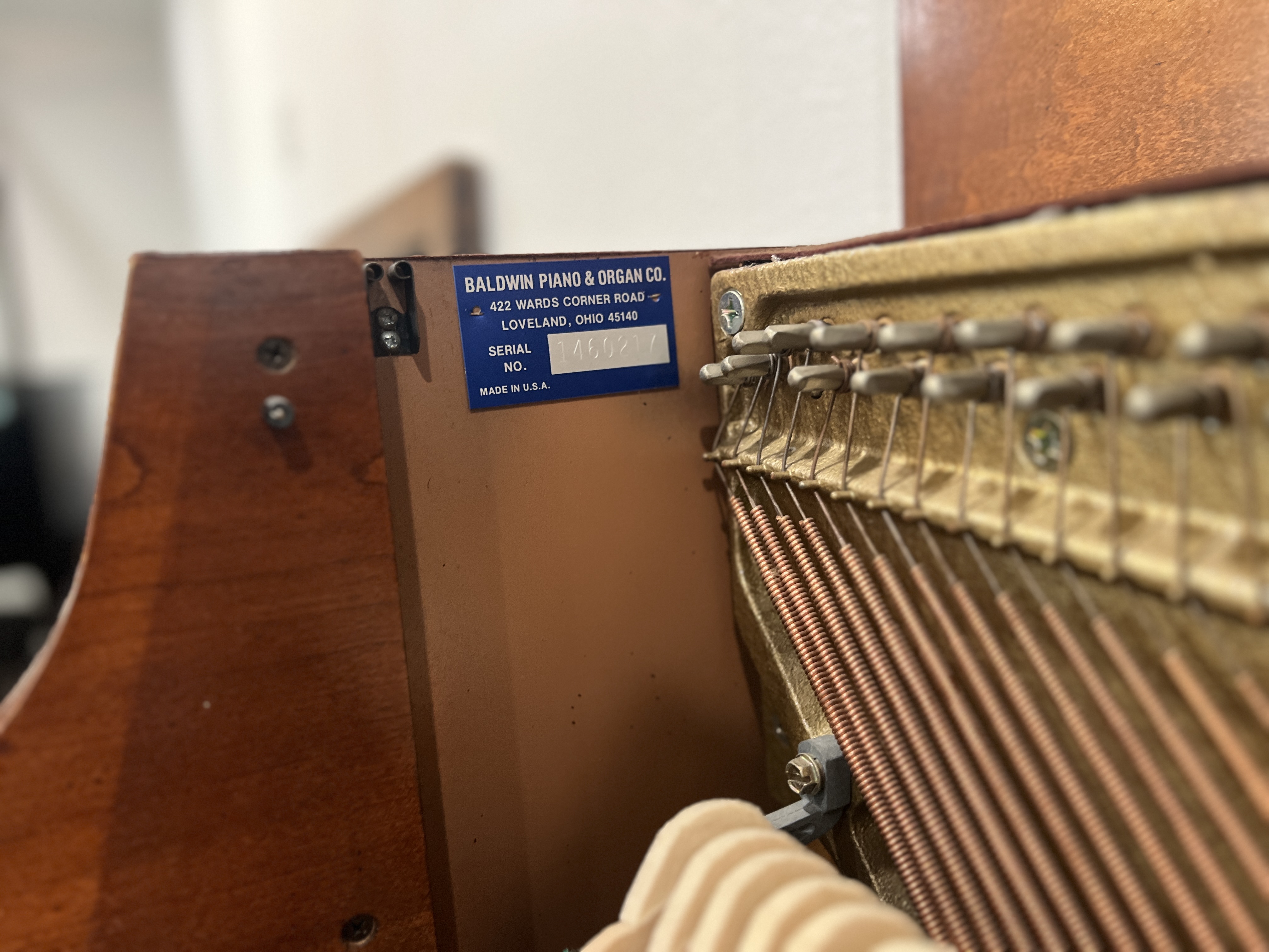 Baldwin Console Piano Piano in Mahogany – Gallery image – Roberts Pianos Houston