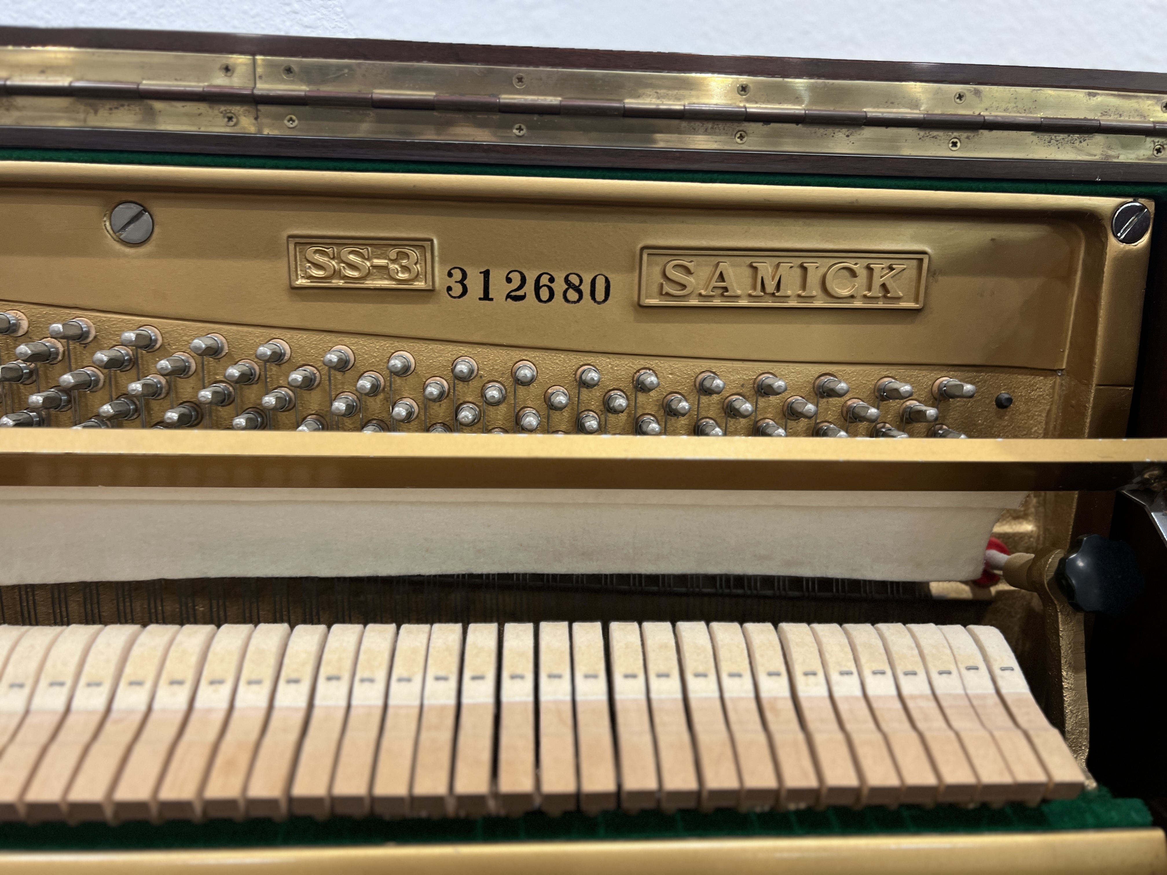 Samick SS3 Upright Piano in Other – Gallery image – Roberts Pianos Houston