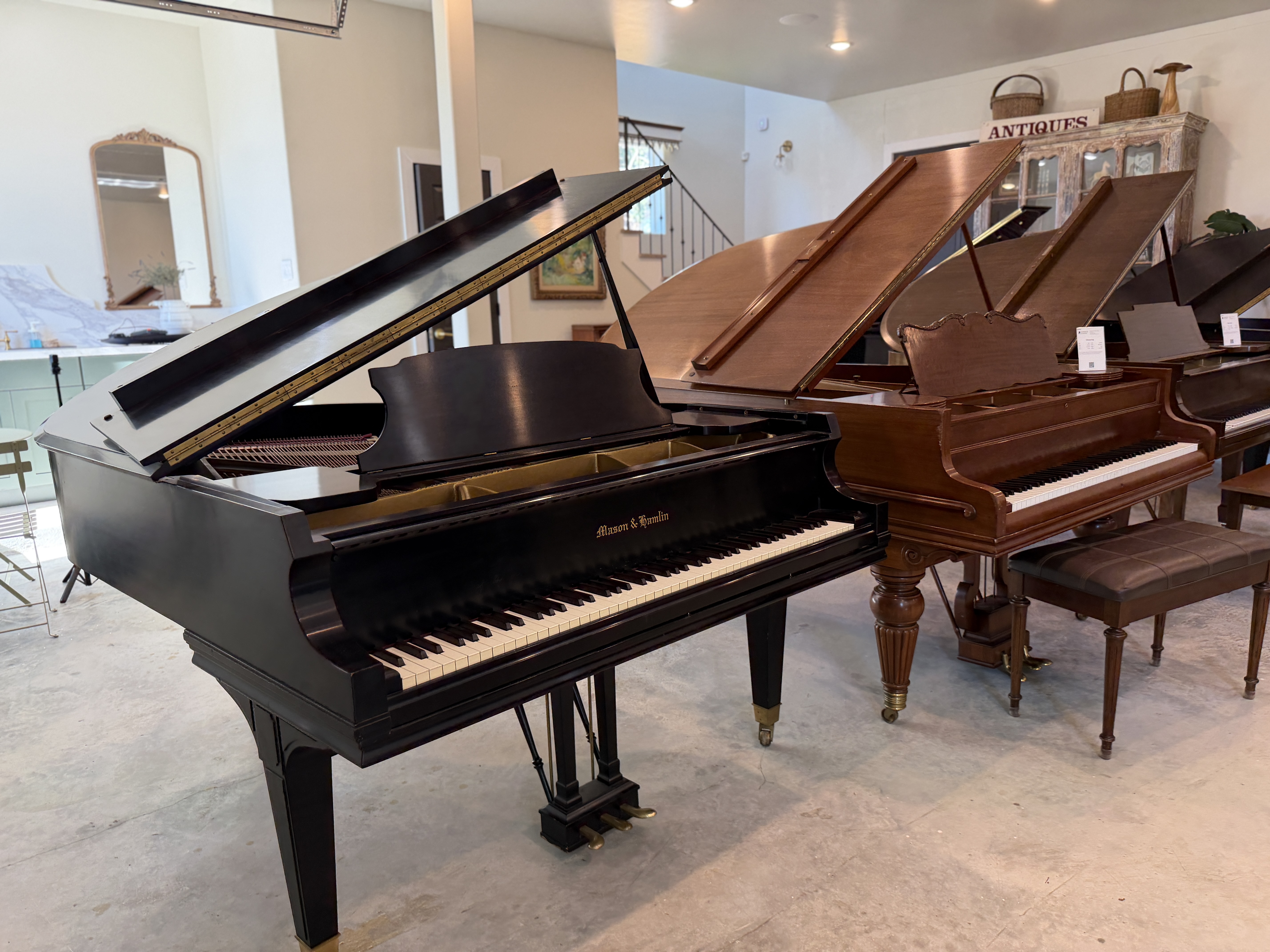 Mason & Hamlin Grand Piano in Ebony – Similar instrument – Roberts Pianos Houston