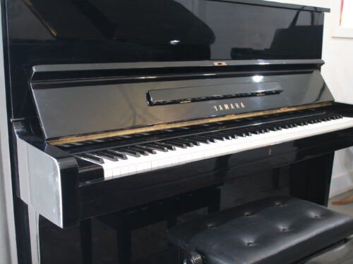 Yamaha U1
